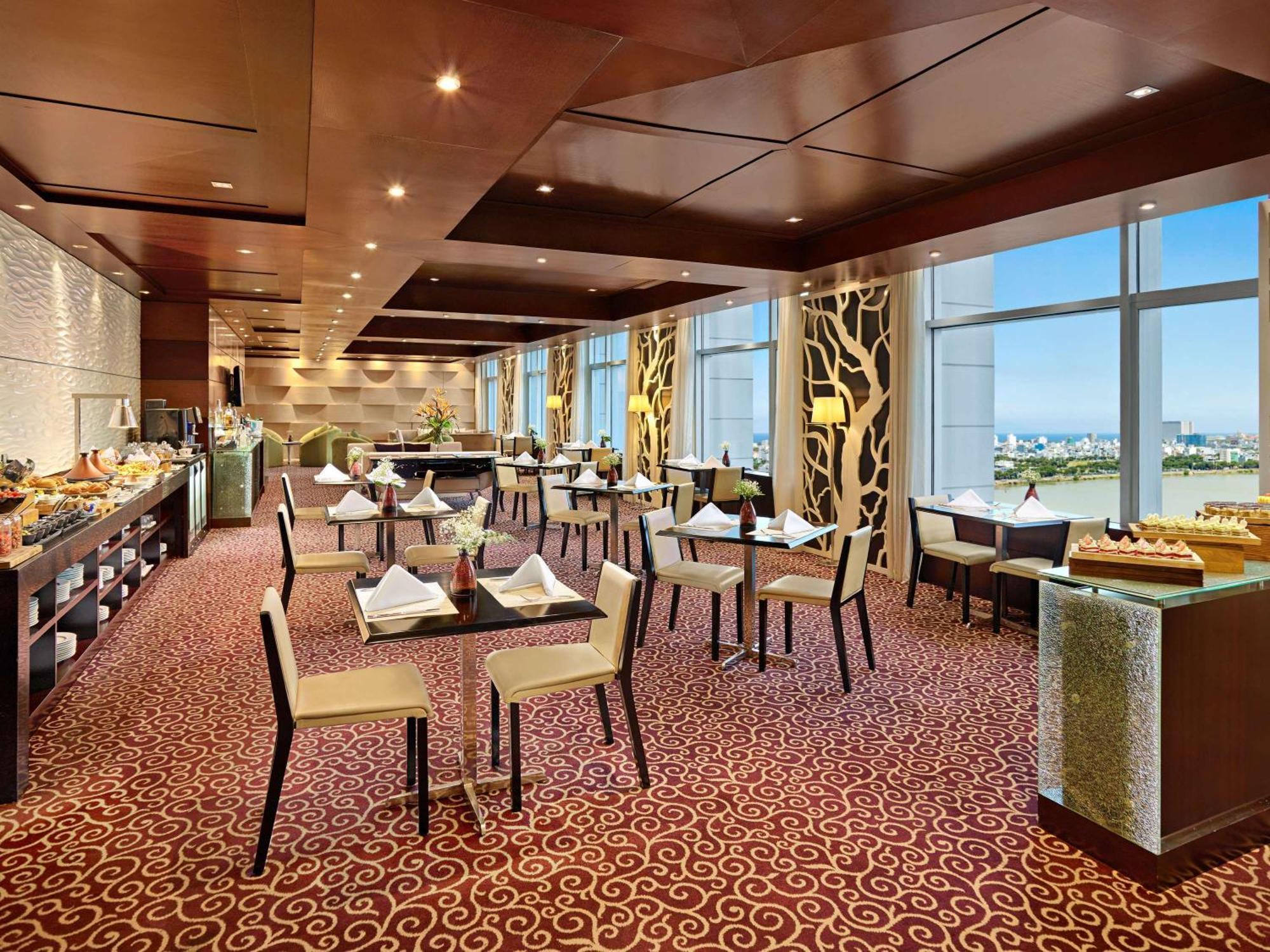 Grand Mercure Danang Экстерьер фото