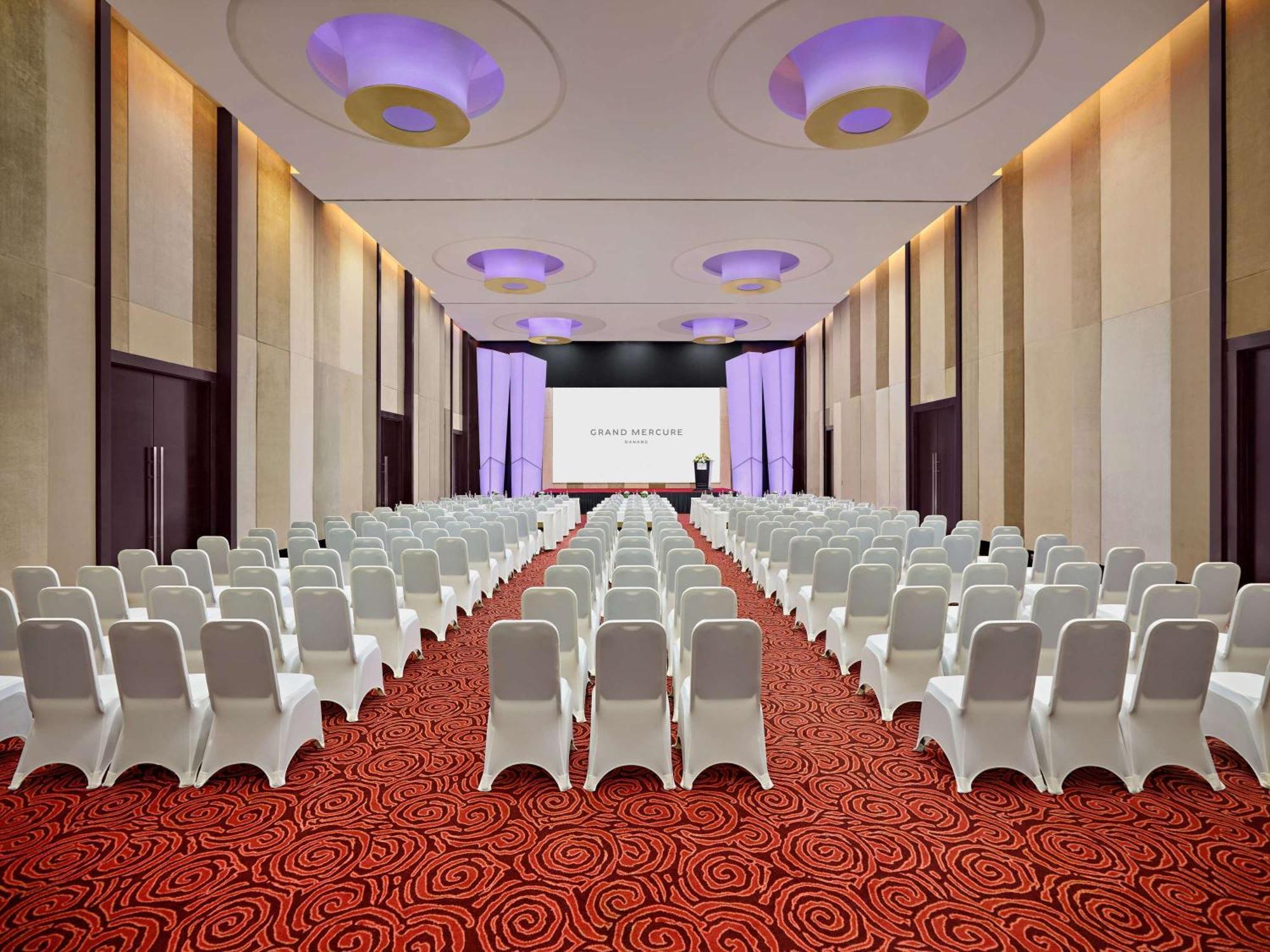 Grand Mercure Danang Экстерьер фото