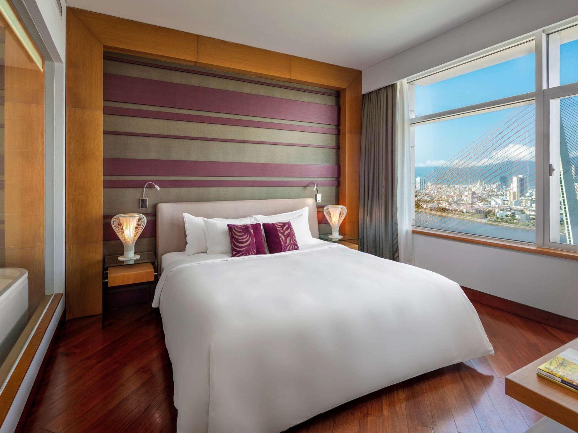 Grand Mercure Danang Экстерьер фото